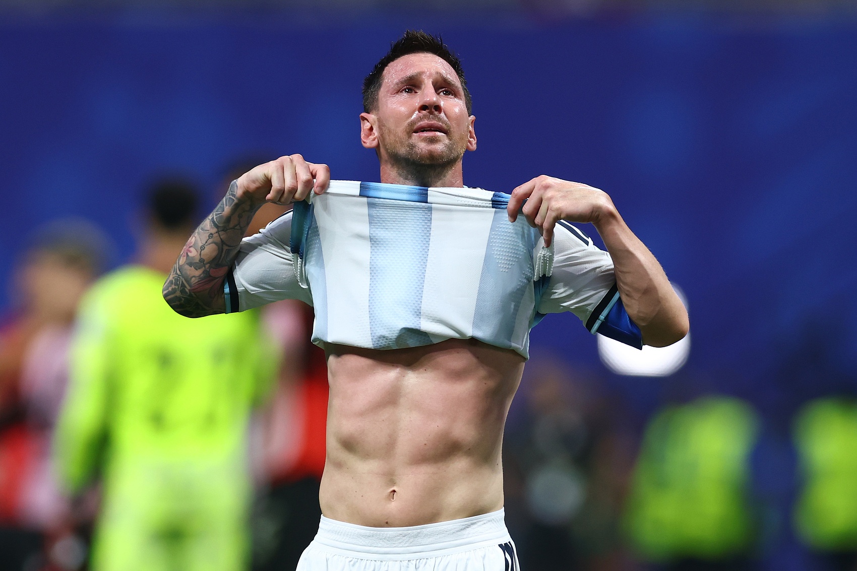 阿根廷3-2埃及：80分钟前订机票 80分钟后绝杀逆转