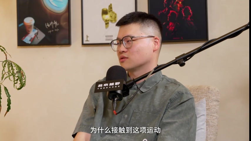 王哲林曝儿时首选乒乓球 因身高被被迫改行篮球