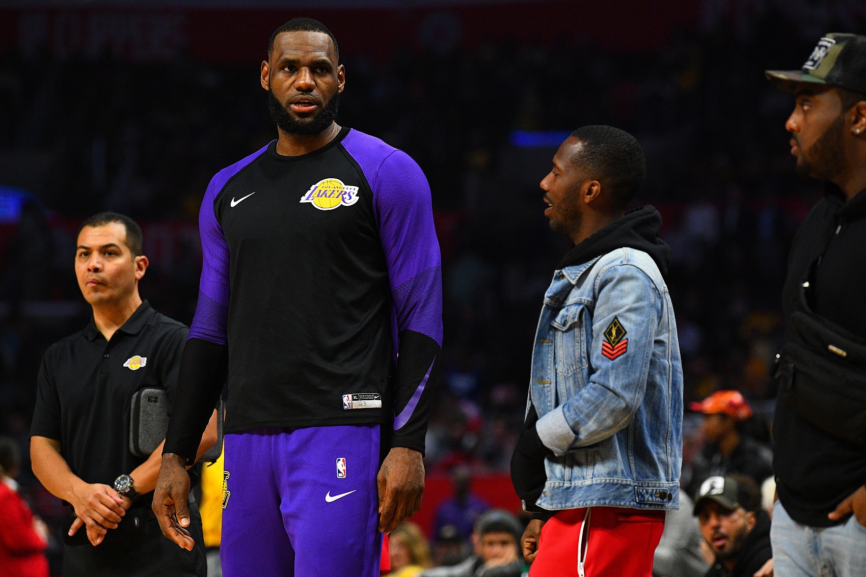 ESPN名记:詹姆斯与富保罗全面封锁信息,自由球员去向成悬案
