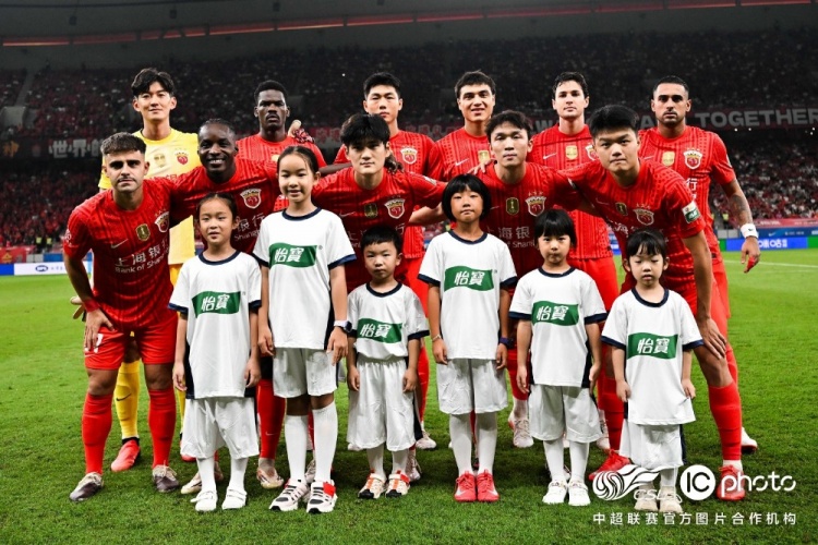 海港主场0-1负泰山,三粒进球被吹后将战重庆 海港主场0-1负泰山,三粒进球被吹后将战重庆