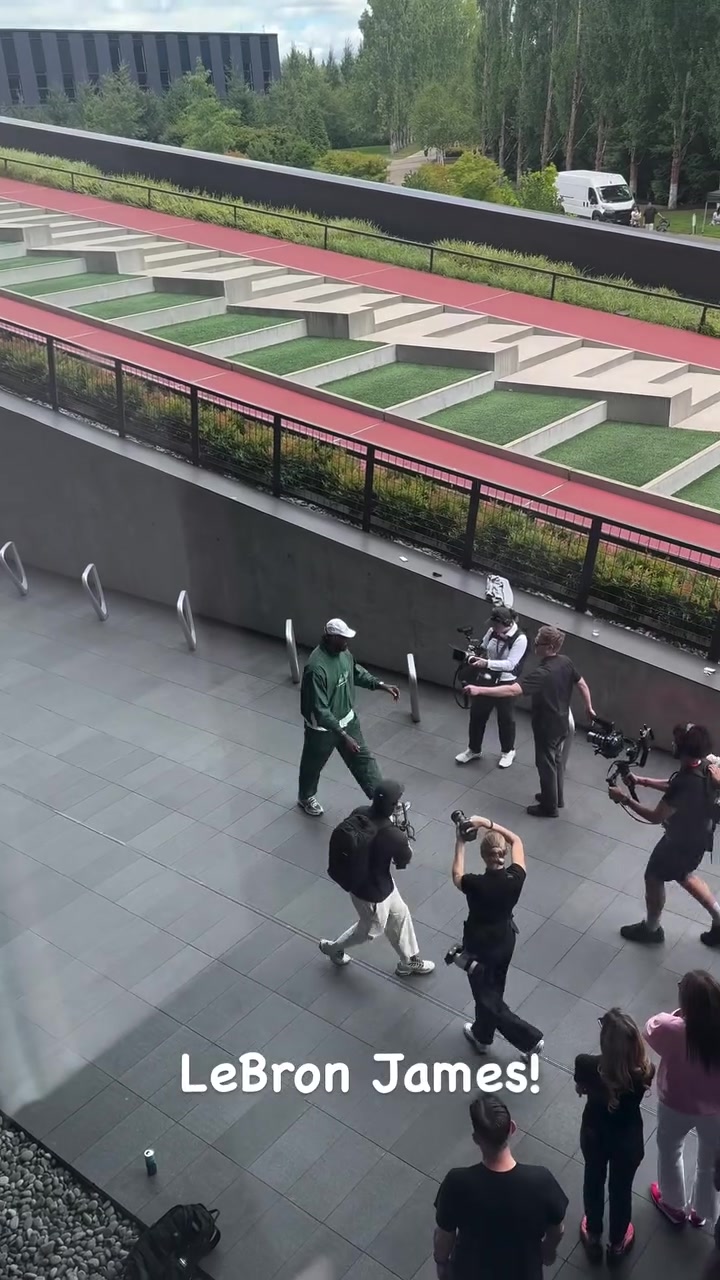 詹姆斯耐克总部演讲解释加盟76人:希望不安逸 詹姆斯耐克总部演讲解释加盟76人:希望不安逸