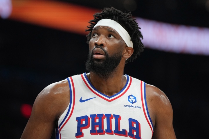 范埃克塞尔:季后赛若恩比德没能保持健康 76人赢球概率会骤降