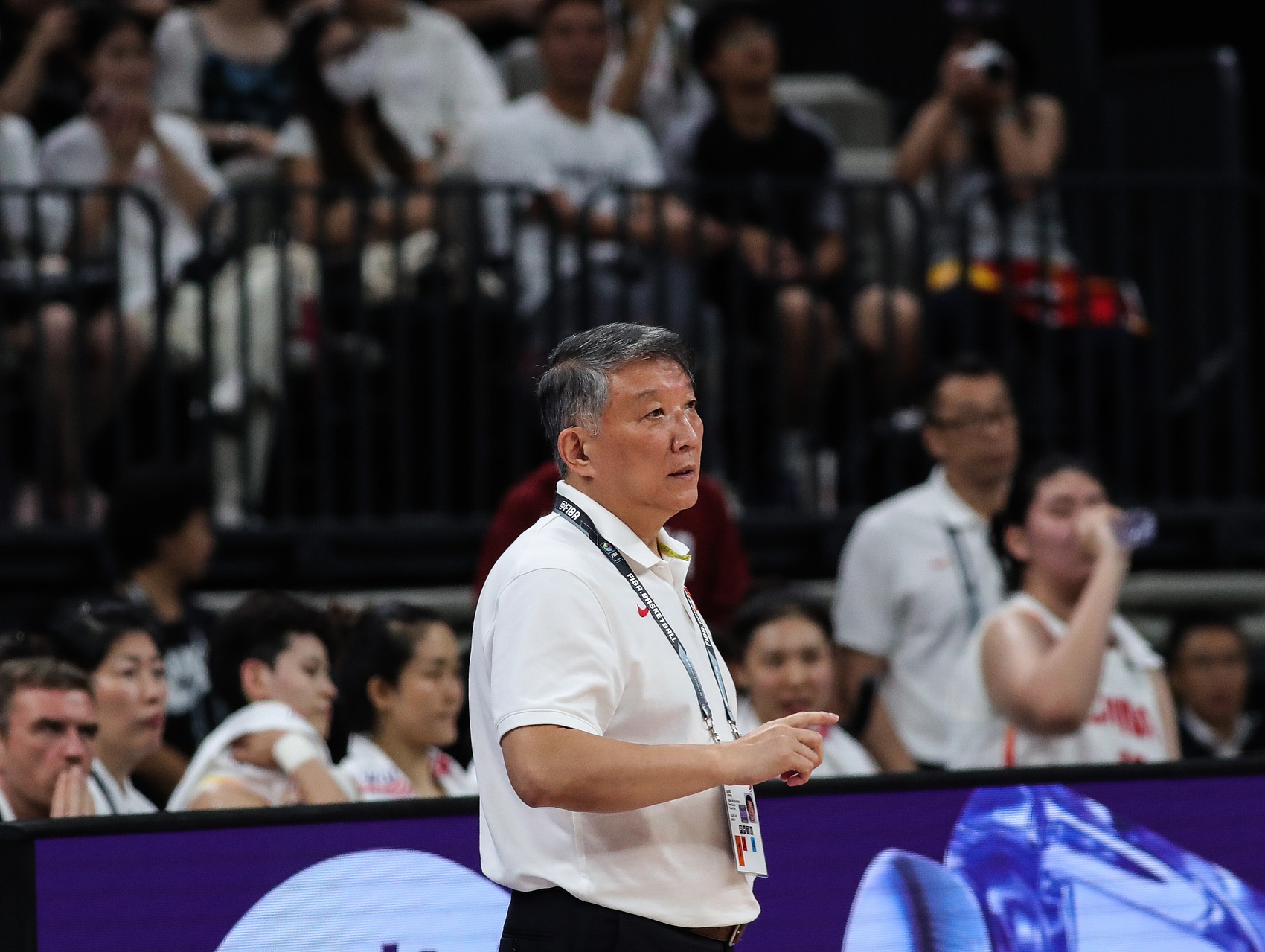 杨毅:认为换掉宫鲁鸣中国女篮就能打现代篮球的人太幼稚了