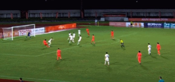 亚运开门红!U23国足2-1逆转朝鲜 37岁吴曦29岁张玉宁均传射建功 亚运开门红!U23国足2-1逆转朝鲜 37岁吴曦29岁张玉宁均传射建功